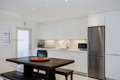 200 Galen Dr #104, Key Biscayne, FL 33149 - Photo 9