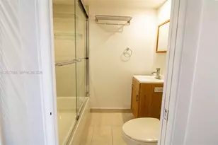 995 SW 84th Ave, Miami, FL 33144 - Photo 33