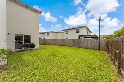 1400 SE 26th Rd, Homestead, FL 33035 - Photo 31