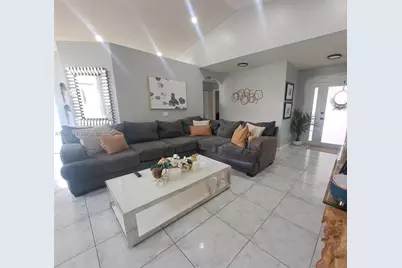 8020 SW 158th Ave, Miami, FL 33193 - Photo 3