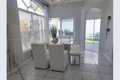 8020 SW 158th Ave, Miami, FL 33193 - Photo 5