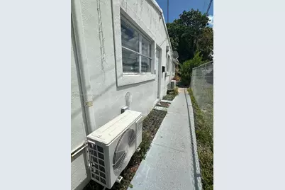 685 SW 7th Terr, Dania Beach, FL 33004 - Photo 3