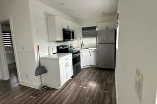 685 SW 7th Terrace, Dania Beach, FL 33004 - Photo 31