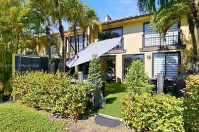 3629 Estepona Ave #E-27, Doral, FL 33178 - Photo 15