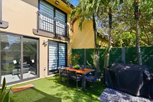3629 Estepona Ave, Doral, FL 33178 - Photo 9