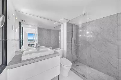 400 S Pointe Dr #2310, Miami Beach, FL 33139 - Photo 19