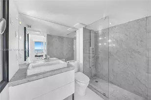 400 South Pointe Dr, Miami Beach, FL 33139 - Photo 19