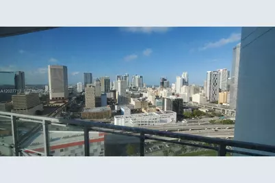 90 SW 3rd St #2705, Miami, FL 33130 - Photo 3