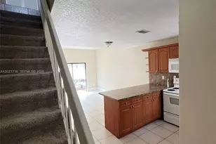 5694 W 25th Ct, Hialeah, FL 33016 - Photo 13