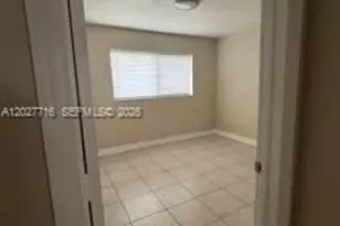 5694 W 25th Ct, Hialeah, FL 33016 - Photo 5