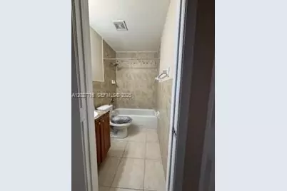 5694 W 25th Ct #5694, Hialeah, FL 33016 - Photo 9