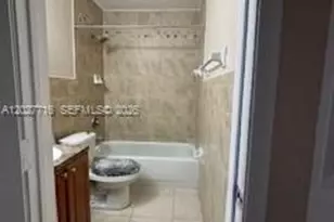 5694 W 25th Ct, Hialeah, FL 33016 - Photo 9