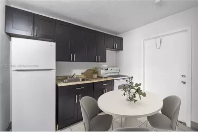 332 SW 3rd St #2, Belle Glade, FL 33430 - Photo 5