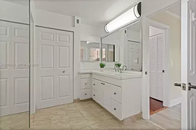 1051 SW 95th Ter, Pembroke Pines, FL 33025 - Photo 21