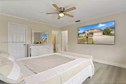 1051 SW 95th Ter, Pembroke Pines, FL 33025 - Photo 23