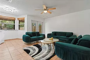 1051 SW 95 Terrace, Pembroke Pines, FL 33025 - Photo 17