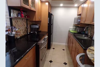 3010 Marcos Dr #R314, Aventura, FL 33160 - Photo 21