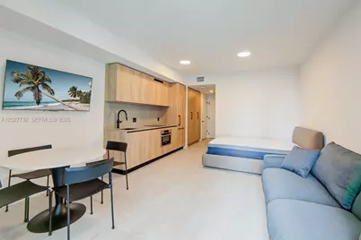 121 NE 5th St #1809, Miami, FL 33132 - Photo 5