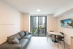 121 NE 5th St, Miami, FL 33132 - Photo 3