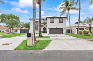 16732 NW 89th Pl, Miami Lakes, FL 33018 - Photo 1