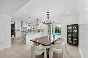 16732 NW 89th Pl, Miami Lakes, FL 33018 - Photo 11