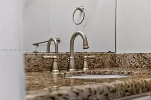 3677 San Simeon Cir, Weston, FL 33331 - Photo 13