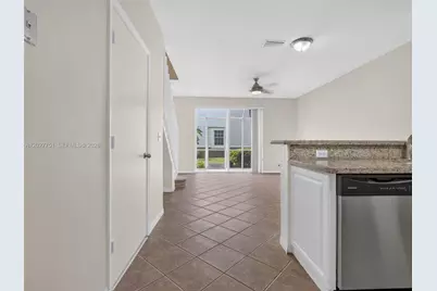 3677 San Simeon Cir #3677, Weston, FL 33331 - Photo 11
