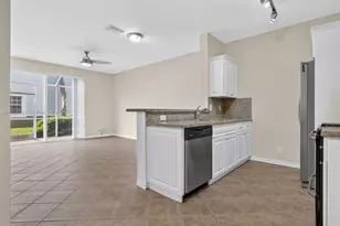3677 San Simeon Cir, Weston, FL 33331 - Photo 3