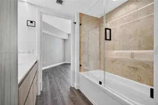 350 S Miami Ave, Miami, FL 33130 - Photo 29
