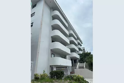 110 S Shore Dr #4E, Miami Beach, FL 33141 - Photo 1