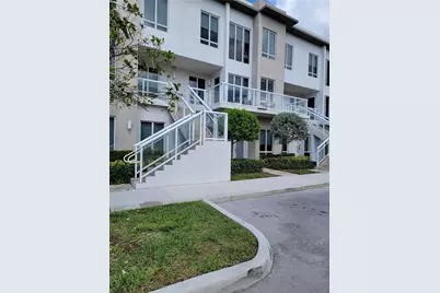 6310 NW 103rd Pl #202, Doral, FL 33178 - Photo 3