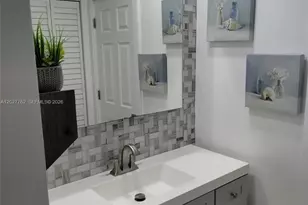 255 NE 41st Ct, Deerfield Beach, FL 33064 - Photo 19