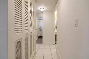 3050 Holiday Springs Blvd, Margate, FL 33063 - Photo 9