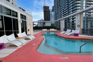 31 SE 6th St, Miami, FL 33131 - Photo 17