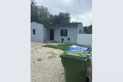 1750 NW 55th Ter, Miami, FL 33142 - Photo 11