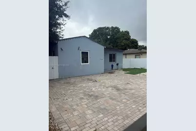 1750 NW 55th Ter, Miami, FL 33142 - Photo 5