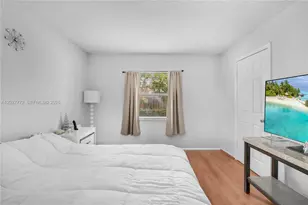 9181 NW 1st Ct, Pembroke Pines, FL 33024 - Photo 21