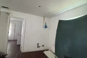 6930 NW 15th Ave, Miami, FL 33147 - Photo 17