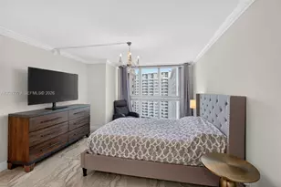 2655 Collins Ave, Miami Beach, FL 33140 - Photo 25