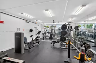 2655 Collins Ave, Miami Beach, FL 33140 - Photo 45