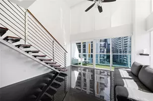 41 SE 5th St, Miami, FL 33131 - Photo 43