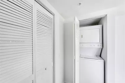 41 SE 5th St #1116, Miami, FL 33131 - Photo 27