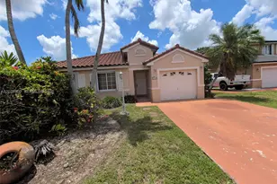 8462 SW 158th Ct, Miami, FL 33193 - Photo 3