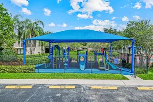 15723 Woodgate Pl, Sunrise, FL 33326 - Photo 11