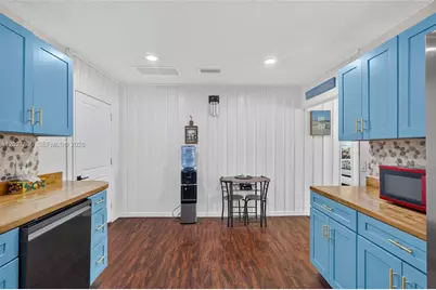 1023 SE 7th St, Stuart, FL 34996 - Photo 33