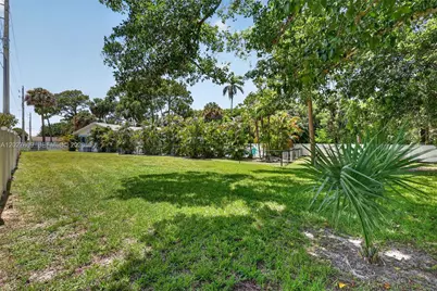 1023 SE 7th St, Stuart, FL 34996 - Photo 69