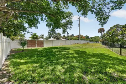 1023 SE 7th St, Stuart, FL 34996 - Photo 71