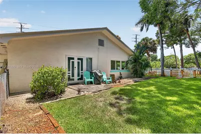 1023 SE 7th St, Stuart, FL 34996 - Photo 19