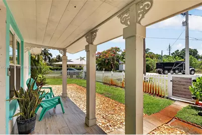 1023 SE 7th St, Stuart, FL 34996 - Photo 13