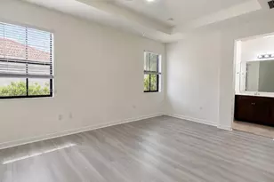 3342 W 104th Terrace, Hialeah, FL 33018 - Photo 11